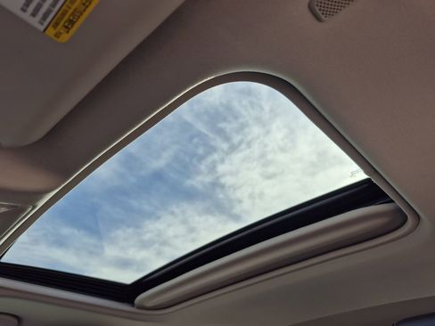 Used 2024 Toyota RAV4 XLE Premium image 13