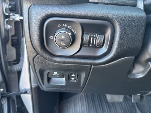 Used 2024 RAM 1500 Laramie image 24