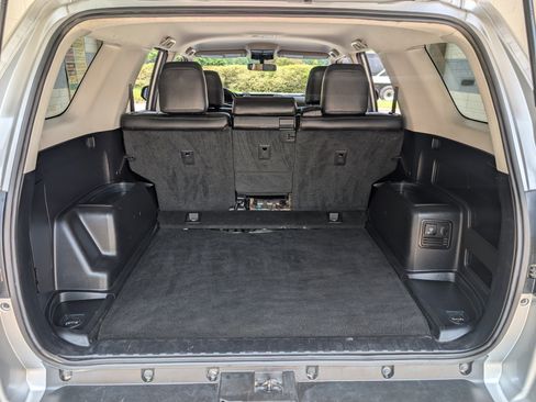 Used 2016 Toyota 4Runner Trail AWD/4WD image 18