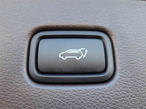 Used 2020 Hyundai Palisade Limited image 12