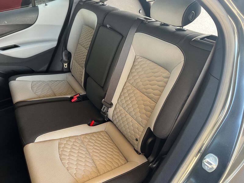 Used 2018 Chevrolet Equinox LS AWD/4WD image 20