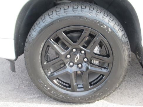 Used 2022 Chevrolet Silverado 1500 Custom w/ Rally Edition image 9