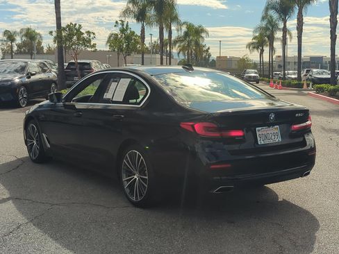 Certified 2022 BMW 530i w/ Convenience Package image 8