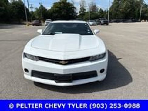Used 2015 Chevrolet Camaro LT RWD image 2