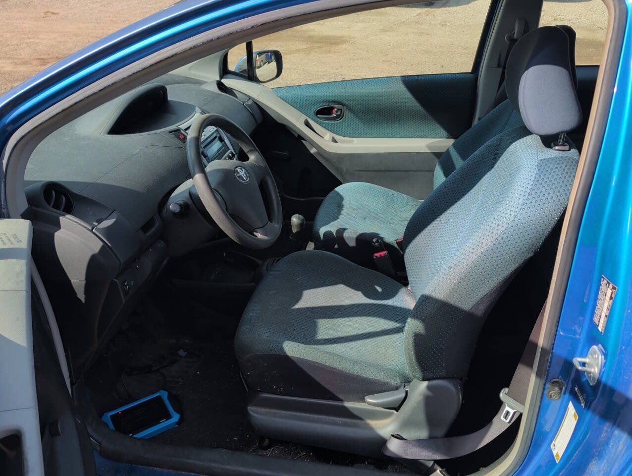 Used 2008 Toyota Yaris 2-Door Hatchback FWD image 19