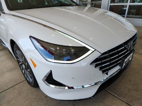 Used 2022 Hyundai Sonata Limited image 8