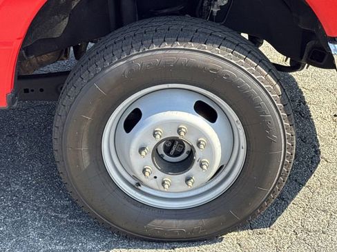 Used 2024 Ford F350 XLT w/ FX4 Off-Road Package image 12