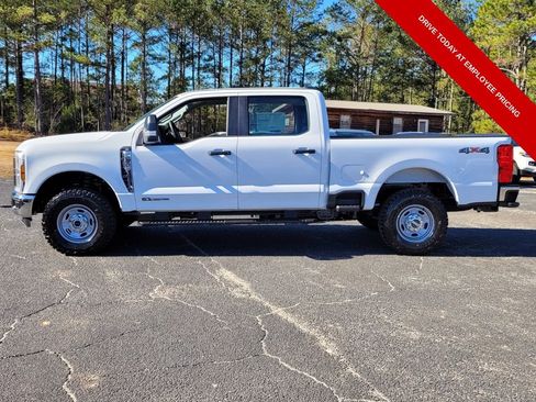 New 2026 Ford F250 XL w/ XL Off-Road Package AWD/4WD image 4