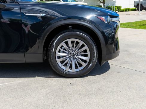 Used 2025 MAZDA CX-90 3.3 Turbo w/ Preferred Package AWD/4WD image 37