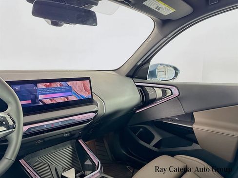 Used 2026 BMW X3 xDrive30 w/ Premium Package image 21