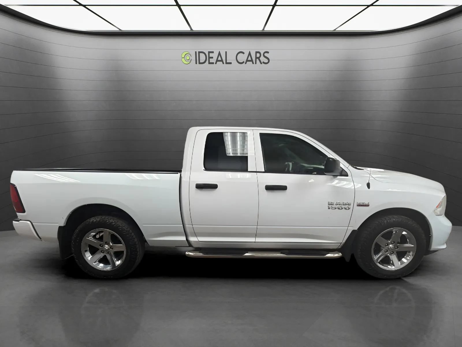 Used 2017 RAM 1500 Express w/ Express Value Package RWD image 4