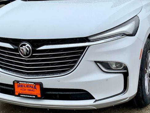 Used 2022 Buick Enclave Premium image 13