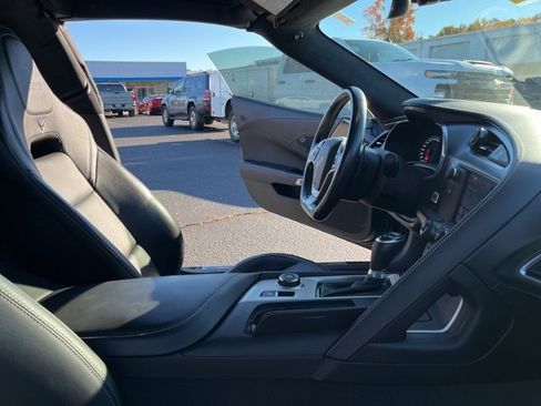 Used 2017 Chevrolet Corvette Z06 image 11