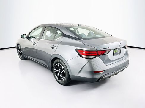 Used 2024 Nissan Sentra SV image 5