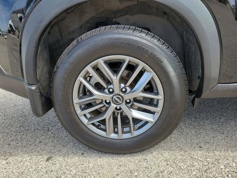 Used 2023 Nissan Rogue S AWD/4WD image 5