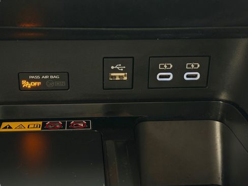 Used 2025 Toyota Camry SE FWD image 47