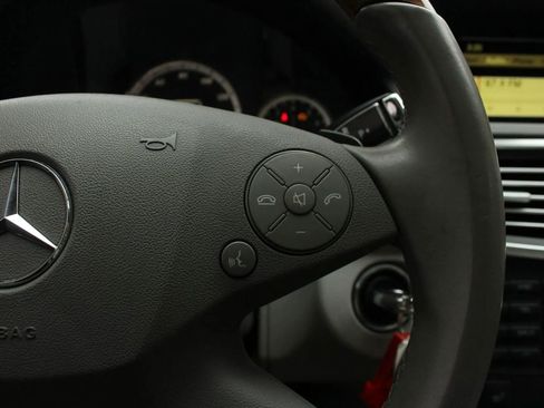 Used 2012 Mercedes-Benz E 350 4MATIC Sedan image 35