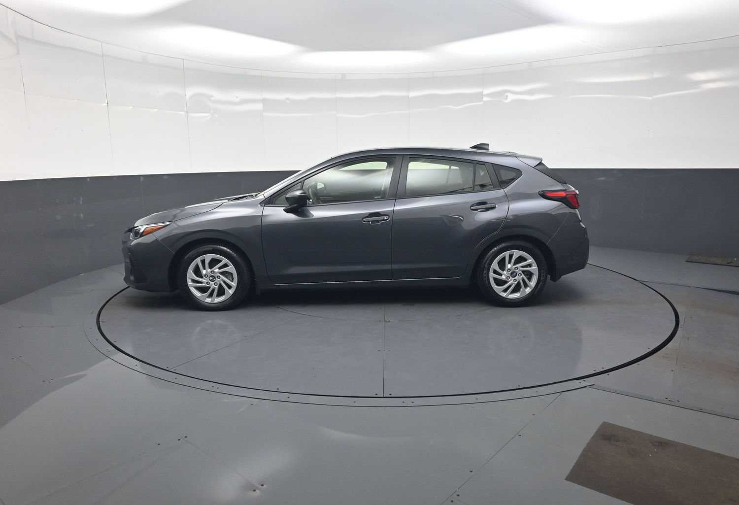 Used 2024 Subaru Impreza 2.0i AWD/4WD image 6