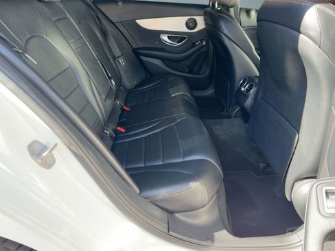 Used 2019 Mercedes-Benz C 300 Sedan image 27