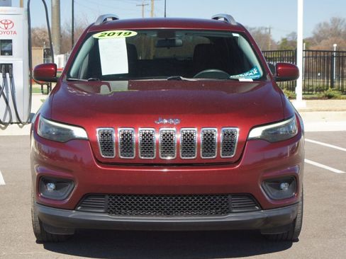 Used 2019 Jeep Cherokee Latitude w/ Popular Appearance Group image 15