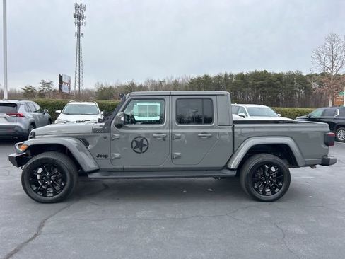 Used 2022 Jeep Gladiator Overland image 10