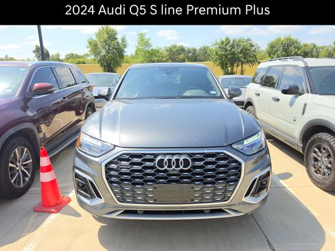 Used 2024 Audi Q5 2.0T Premium Plus w/ Premium Plus Package AWD/4WD image 2