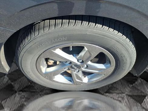 Used 2023 Kia K5 LXS image 9