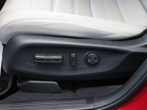Used 2025 Honda CR-V EX-L image 13