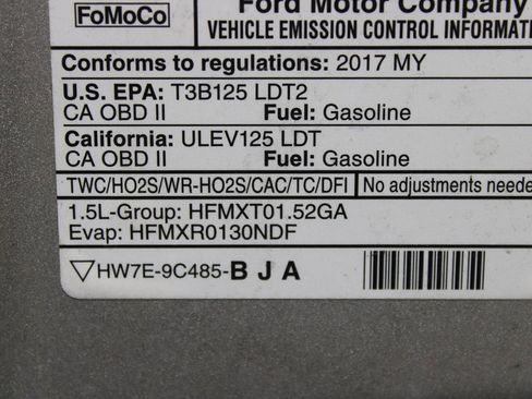 Used 2017 Ford Escape SE FWD image 30
