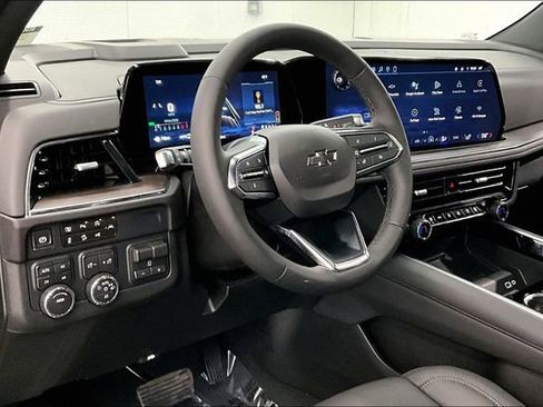 Used 2026 Chevrolet Tahoe Z71 w/ Comfort Package image 17