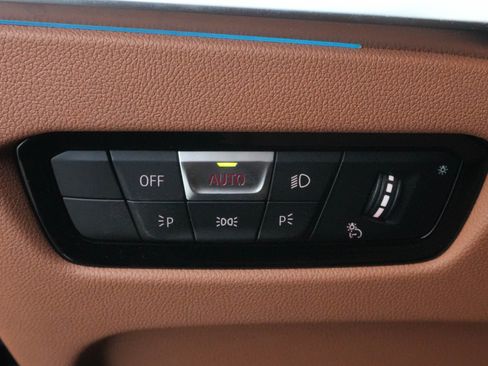 Used 2023 BMW i4 eDrive35 RWD image 17