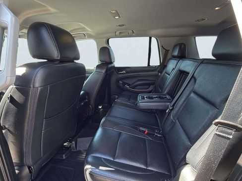 Used 2019 Chevrolet Tahoe LS AWD/4WD image 17