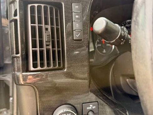 Used 2019 GMC Savana 2500 Extended RWD image 22