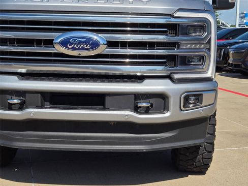 Used 2024 Ford F250 Limited w/ FX4 Off-Road Package AWD/4WD image 6