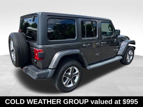 Used 2018 Jeep Wrangler Unlimited Sahara w/ Dual Top Group AWD/4WD image 8