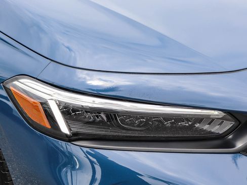 Certified 2025 Honda Civic Sport image 6