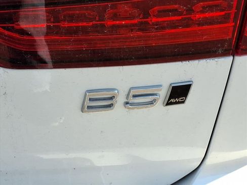 Certified 2026 Volvo V60 B5 Cross Country Ultra w/ Protection Package Premier image 6