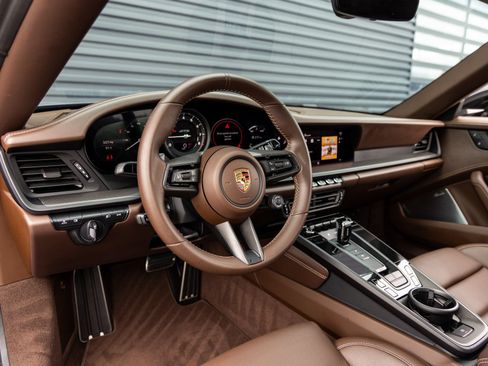 Certified 2024 Porsche 911 Targa 4 GTS AWD/4WD image 4