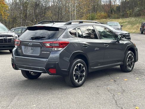 Certified 2023 Subaru Crosstrek 2.0i image 5