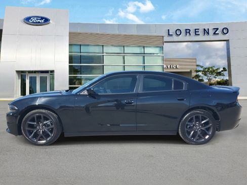 Used 2022 Dodge Charger SXT w/ Blacktop Package image 8
