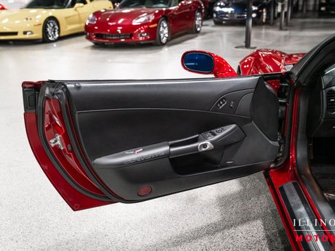 Used 2010 Chevrolet Corvette Grand Sport w/ Preferred Equipment Group RWD image 17