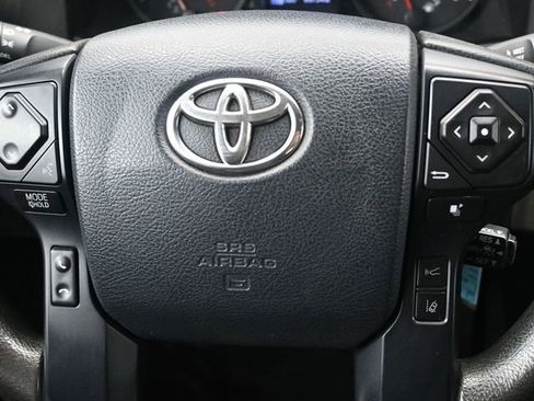 Used 2020 Toyota Tacoma SR image 14