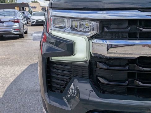 Used 2025 Chevrolet Silverado 1500 LT AWD/4WD image 8