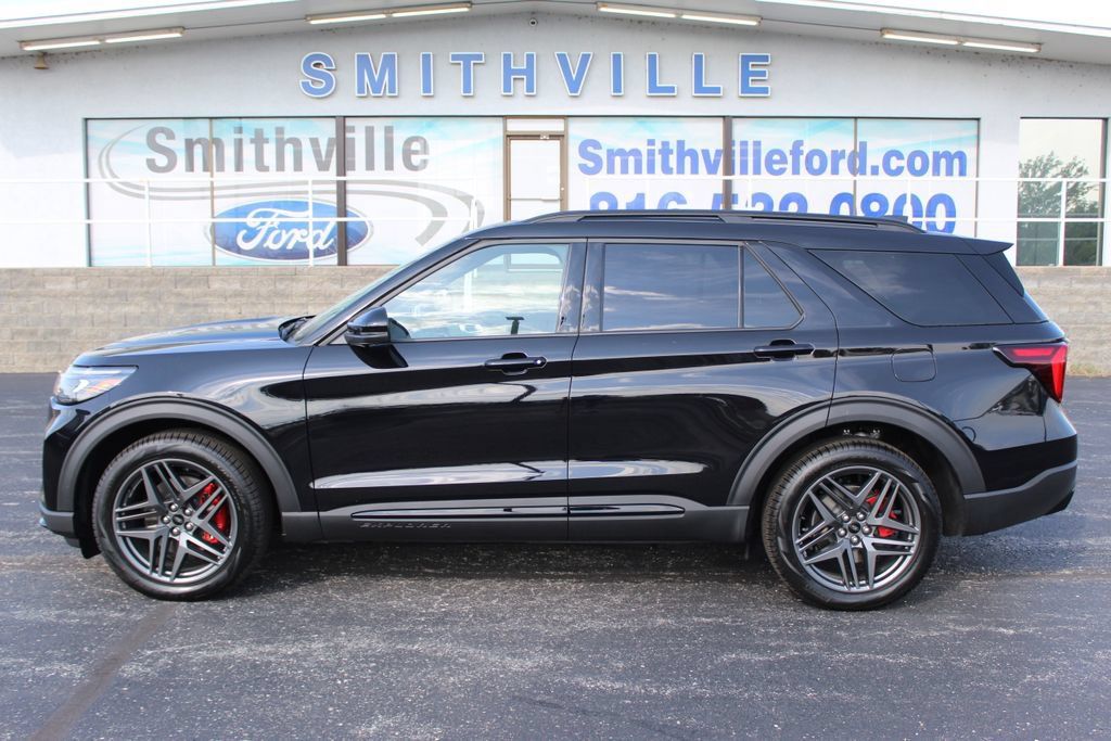 New 2026 Ford Explorer ST w/ Sun And Sound Package AWD/4WD image 2