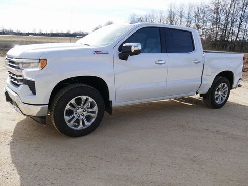 New 2026 Chevrolet Silverado 1500 LTZ w/ LTZ Premium Package image 8