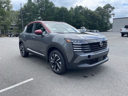 New 2026 Nissan Kicks SV w/ Interior Electronics Package image 4