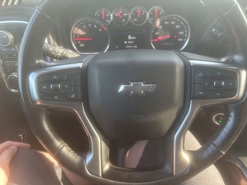 Used 2022 Chevrolet Silverado 1500 LT Trail Boss w/ LT Trail Boss Premium Package AWD/4WD image 23