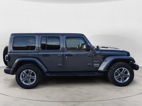 Used 2020 Jeep Wrangler Unlimited Sahara w/ Uconnect 4C Nav & Sound Group AWD/4WD image 4