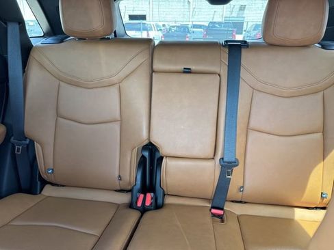 Used 2025 Cadillac XT5 Premium Luxury w/ Technology Package FWD image 16