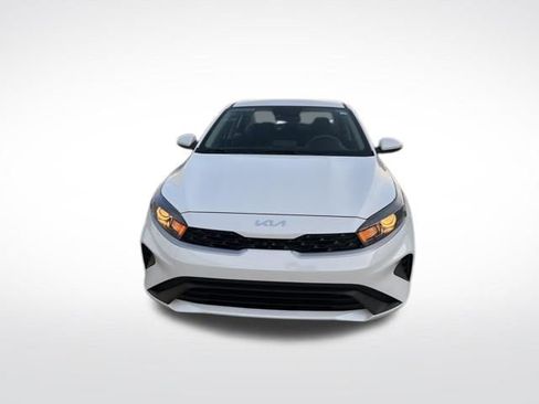 Used 2023 Kia Forte LXS FWD image 8